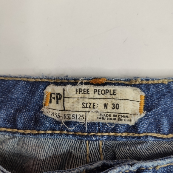 Free People Jeans Distressed with Holes Size 30 - Picture 6 of 8